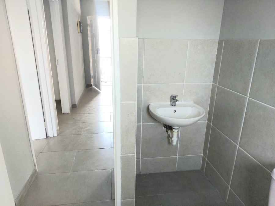 2 Bedroom Property for Sale in Moorreesburg Western Cape